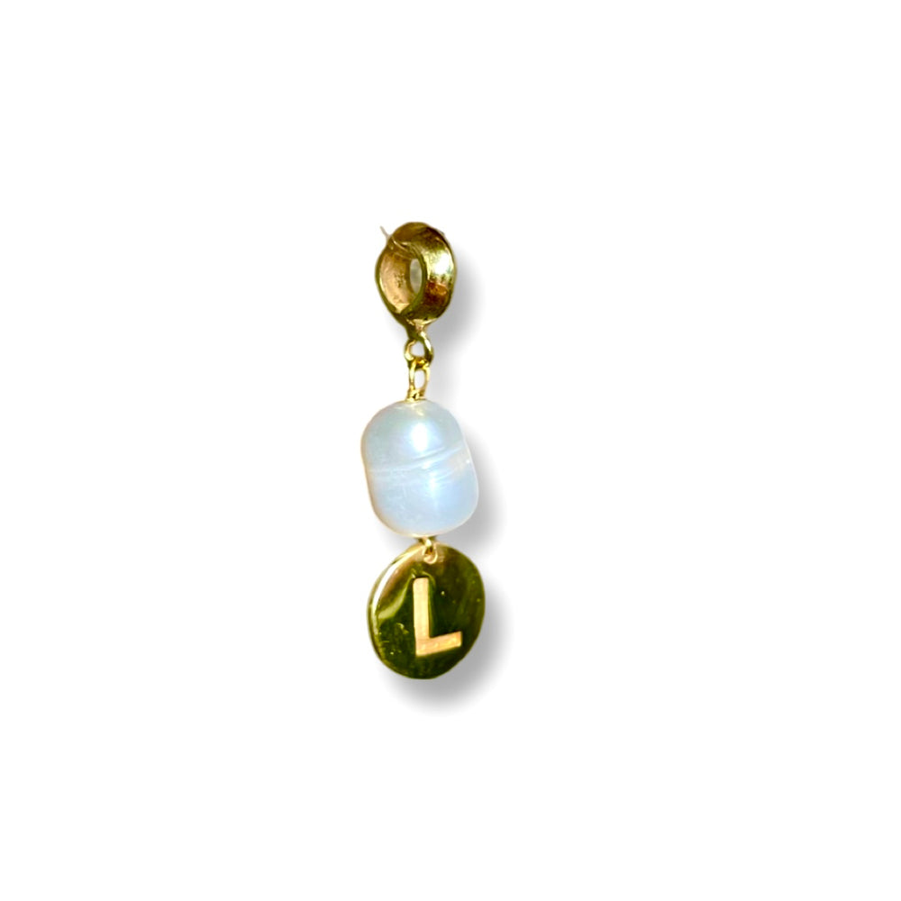 
                  
                    Load image into Gallery viewer, Pearl letter charm
                  
                