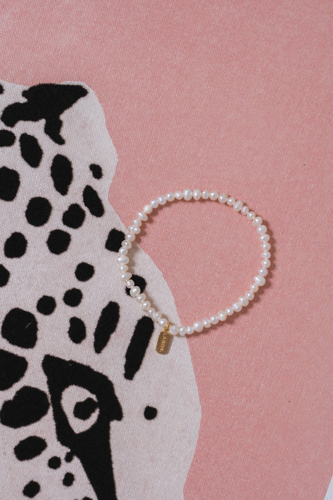 The Nalu - Small elastic pearl bracelet
